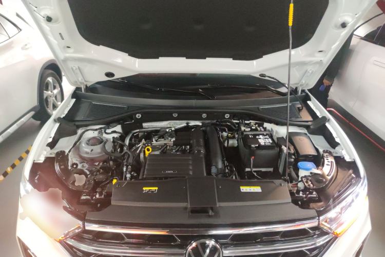 Used Volkswagen T-ROC 2025 280TSI DSG Two-Wheel Drive Time Edition Engine Bay