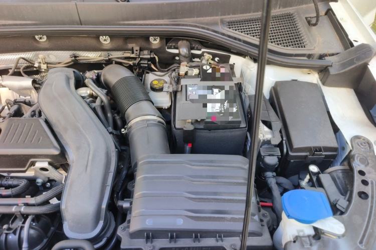 Used Volkswagen T-ROC 2025 300TSI DSG Two-Wheel Drive Chen Guang Edition Engine Bay Left