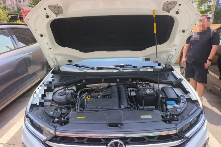 Used Volkswagen T-ROC 2025 280TSI DSG Two-Wheel Drive Time Edition Engine Bay