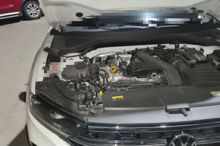 Used Volkswagen T-ROC 2025 300TSI DSG Two-Wheel Drive Chen Guang Edition Engine Bay Right