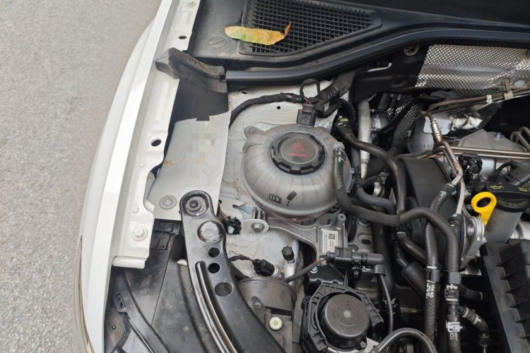 Used Volkswagen T-ROC 2025 280TSI DSG Two-Wheel Drive Time Edition Engine Bay Right