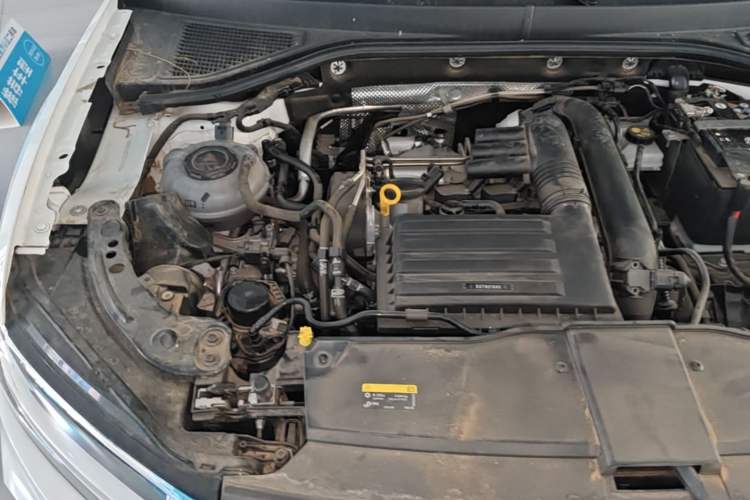 Used Volkswagen T-ROC 2025 280TSI DSG Two-Wheel Drive Time Edition Engine Bay Right