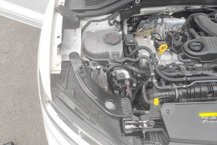Used Volkswagen T-ROC 2025 300TSI DSG Two-Wheel Drive Chen Guang Edition Engine Bay Right