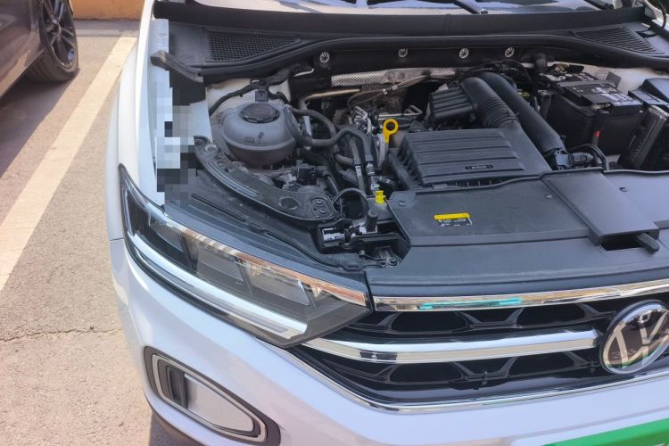 Used Volkswagen T-ROC 2025 280TSI DSG Two-Wheel Drive Time Edition Engine Bay Right