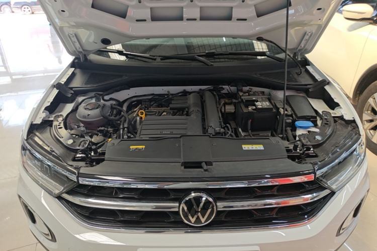 Used Volkswagen T-ROC 2025 Facelift Model 2 280TSI DSG Two-Wheel Drive Shiguang Edition Engine Bay