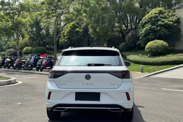 Used Volkswagen T-ROC 2025 Facelifted 300TSI DSG Two-Wheel-Drive Chen Guang Edition Exterior 2