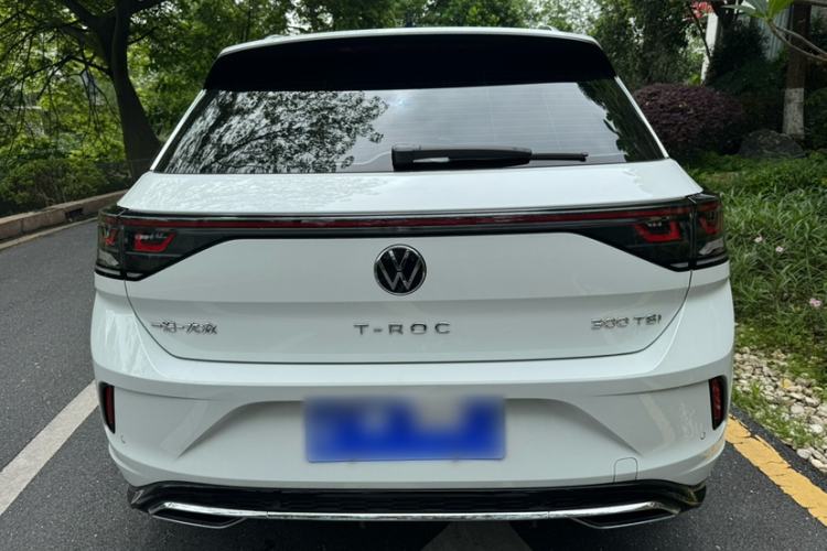 Used Volkswagen T-ROC 2025 Facelifted 300TSI DSG Two-Wheel-Drive Chen Guang Edition Exterior 2