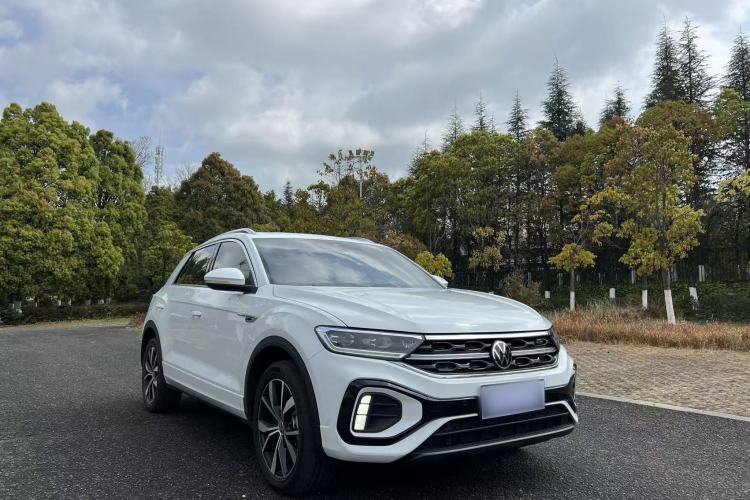 Used Volkswagen T-ROC 2025 Facelift Model 2 300TSI DSG Two-Wheel Drive Chenguang Edition Exterior 2