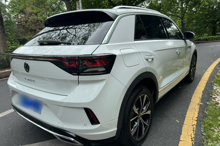Used Volkswagen T-ROC 2025 Facelifted 300TSI DSG Two-Wheel-Drive Chen Guang Edition Exterior 3