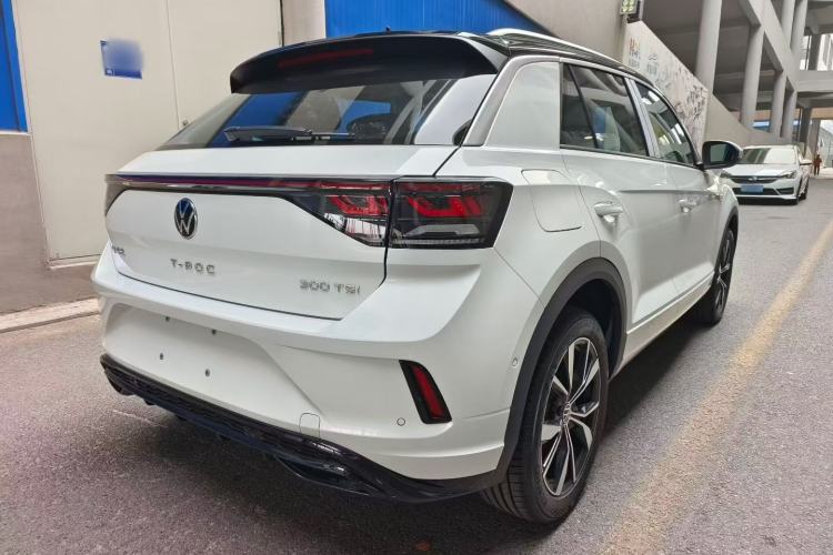 Used Volkswagen T-ROC 2025 Facelift Model 2 300TSI DSG Two-Wheel Drive Xingguang Edition Exterior 5