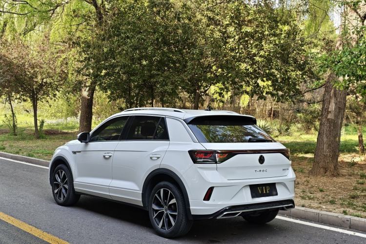 Used Volkswagen T-ROC 2025 300TSI DSG Two-Wheel Drive Chen Guang Edition Exterior 5