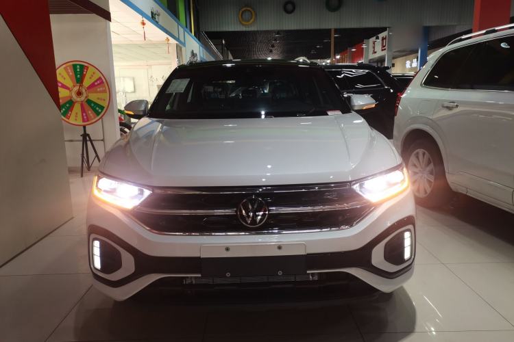 Used Volkswagen T-ROC 2025 Facelift Model 2 300TSI DSG Two-Wheel Drive Xingguang Edition Front