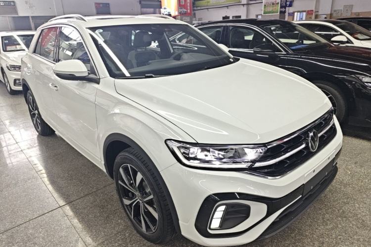 Used Volkswagen T-ROC 2025 Facelift Model 2 300TSI DSG Two-Wheel Drive Chenguang Edition Front Right 45 Deg