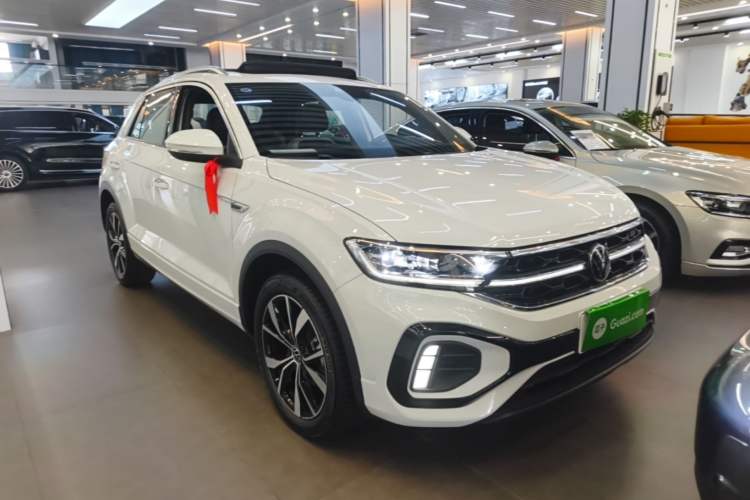 Used Volkswagen T-ROC 2025 300TSI DSG Two-Wheel Drive Chen Guang Edition Front Right 45 Deg