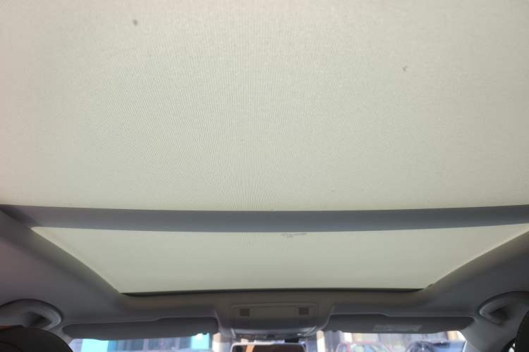 Used Volkswagen T-ROC 2025 280TSI DSG Two-Wheel Drive Time Edition Headliner