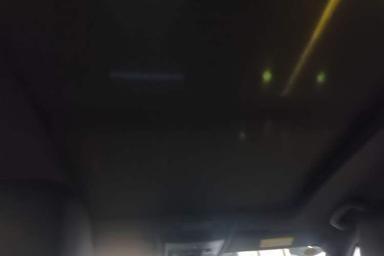 Used Volkswagen T-ROC 2025 300TSI DSG Two-Wheel Drive Chen Guang Edition Headliner