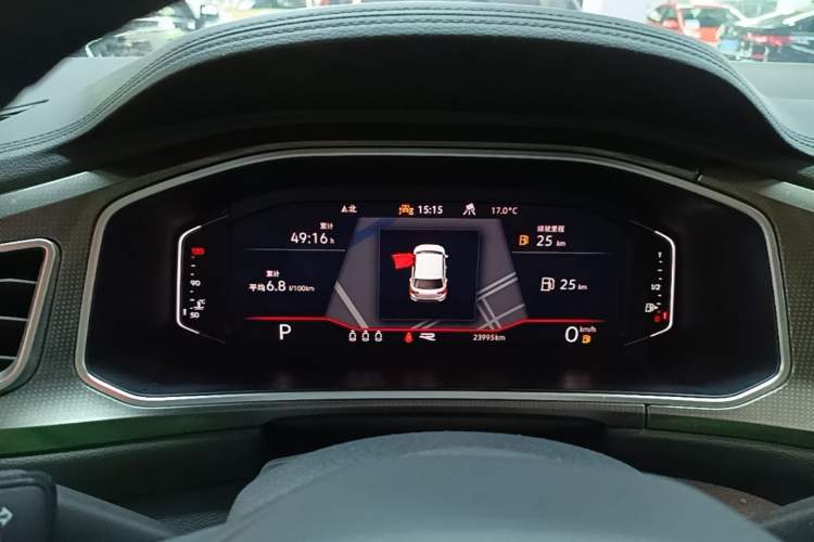 Used Volkswagen T-ROC 2025 300TSI DSG Two-Wheel Drive Chen Guang Edition Instrument Cluster