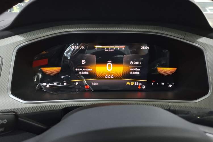 Used Volkswagen T-ROC 2025 Facelift Model 2 280TSI DSG Two-Wheel Drive Shiguang Edition Instrument Cluster
