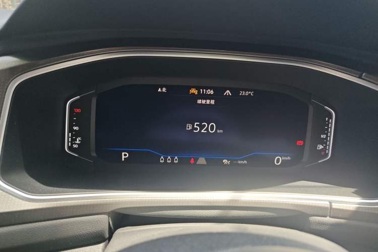 Used Volkswagen T-ROC 2025 300TSI DSG Two-Wheel Drive Chen Guang Edition Instrument Cluster