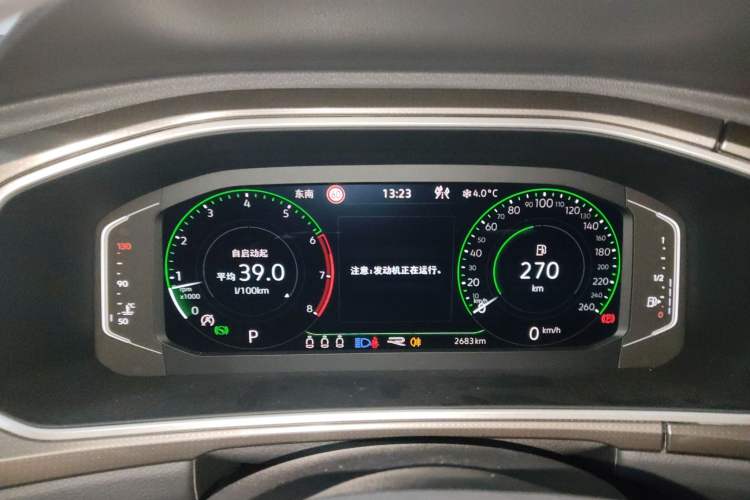 Used Volkswagen T-ROC 2025 300TSI DSG Two-Wheel Drive Chen Guang Edition Instrument Cluster