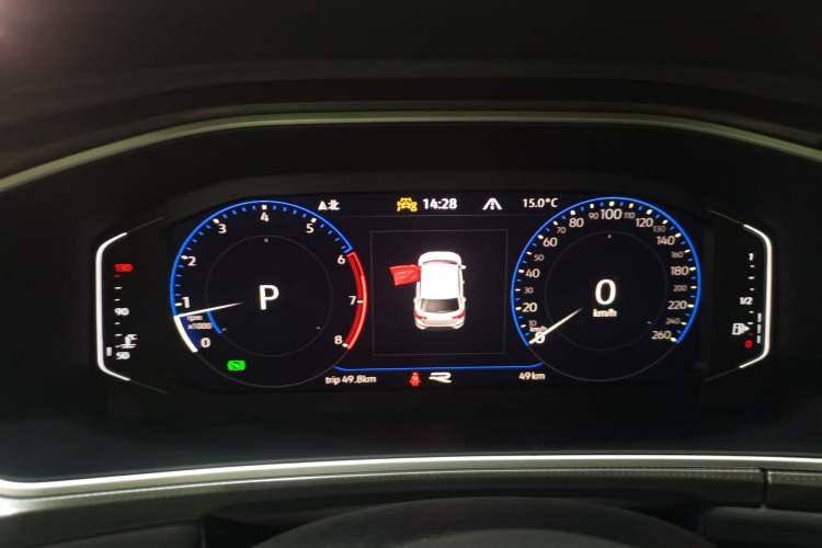 Used Volkswagen T-ROC 2025 Facelift Model 2 300TSI DSG Two-Wheel Drive Xingguang Edition Instrument Cluster