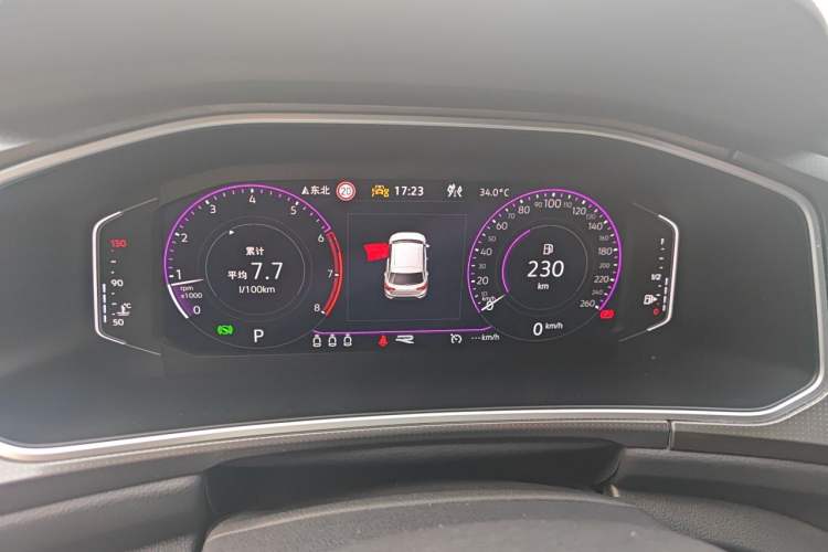 Used Volkswagen T-ROC 2025 300TSI DSG Two-Wheel Drive Chen Guang Edition Instrument Cluster