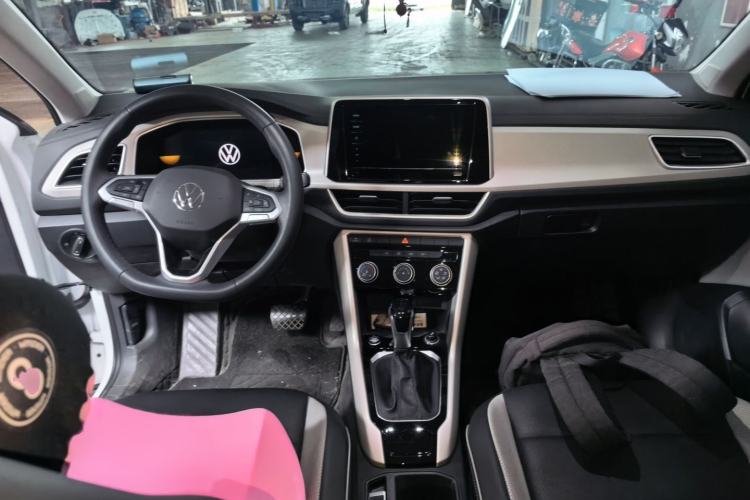 Used Volkswagen T-ROC 2025 280TSI DSG Two-Wheel Drive Time Edition Interior 2