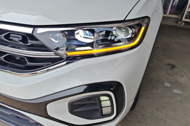 Used Volkswagen T-ROC 2025 Facelifted 300TSI DSG Two-Wheel-Drive Chen Guang Edition Left Front Headlight