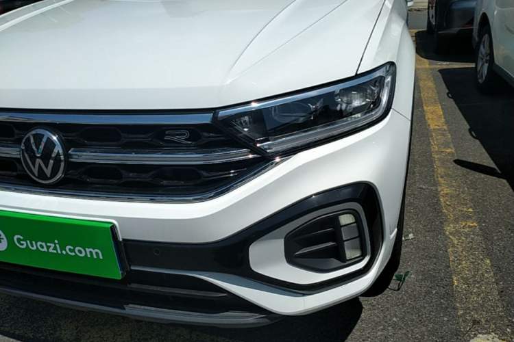 Used Volkswagen T-ROC 2025 300TSI DSG Two-Wheel Drive Chen Guang Edition Left Front Headlight
