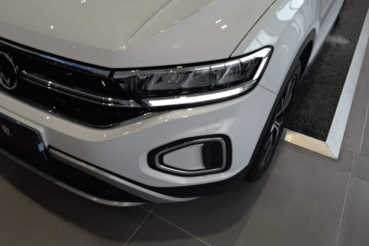 Used Volkswagen T-ROC 2025 Facelift Model 2 280TSI DSG Two-Wheel Drive Shiguang Edition Left Front Headlight