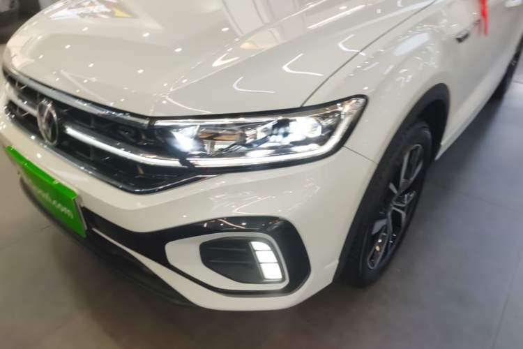 Used Volkswagen T-ROC 2025 300TSI DSG Two-Wheel Drive Chen Guang Edition Left Front Headlight