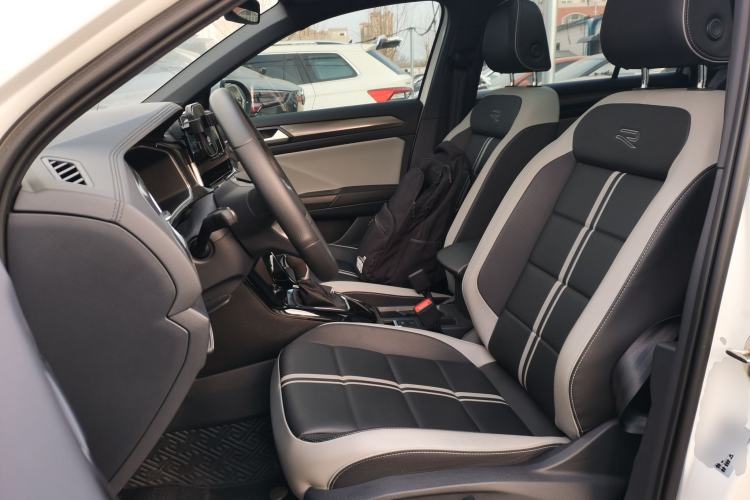 Used Volkswagen T-ROC 2025 300TSI DSG Two-Wheel Drive Chen Guang Edition Left Front Seat