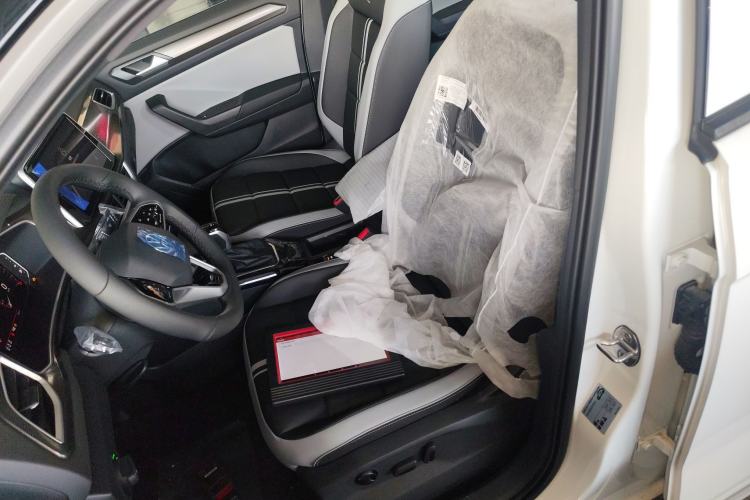Used Volkswagen T-ROC 2025 Facelift Model 2 300TSI DSG Two-Wheel Drive Xingguang Edition Left Front Seat