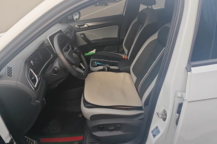 Used Volkswagen T-ROC 2025 300TSI DSG Two-Wheel Drive Chen Guang Edition Left Front Seat