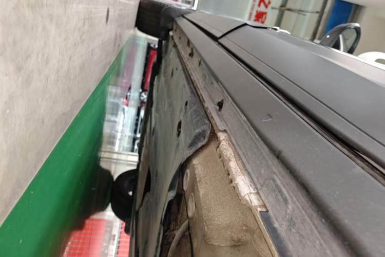 Used Volkswagen T-ROC 2025 280TSI DSG Two-Wheel Drive Time Edition Left Side Sill
