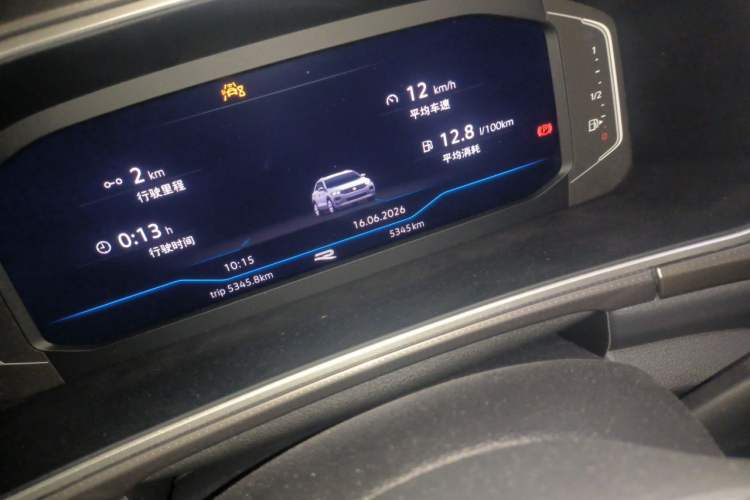 Used Volkswagen T-ROC 2025 Facelifted 300TSI DSG Two-Wheel-Drive Chen Guang Edition Odometer Close Up