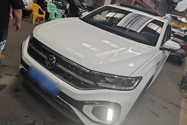 Used Volkswagen T-ROC 2025 Facelifted 300TSI DSG Two-Wheel-Drive Chen Guang Edition