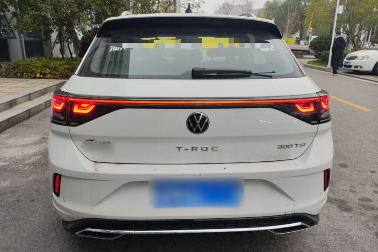 Used Volkswagen T-ROC 2025 300TSI DSG Two-Wheel Drive Chen Guang Edition Rear