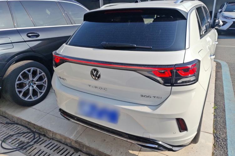 Used Volkswagen T-ROC 2025 300TSI DSG Two-Wheel Drive Chen Guang Edition Rear