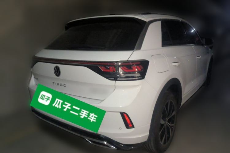 Used Volkswagen T-ROC 2025 Facelifted 300TSI DSG Two-Wheel-Drive Chen Guang Edition Rear Right 45 Deg