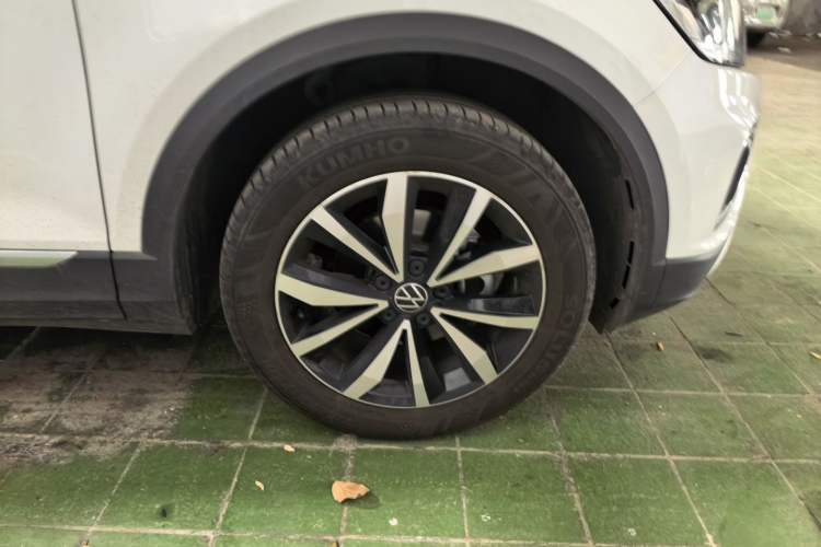 Used Volkswagen T-ROC 2025 280TSI DSG Two-Wheel Drive Time Edition Right Front Wheel Hub
