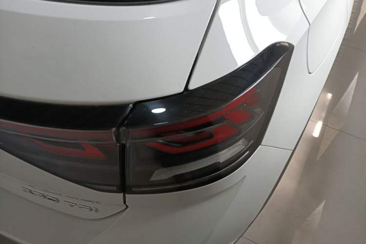 Used Volkswagen T-ROC 2025 280TSI DSG Two-Wheel Drive Time Edition Right Rear Taillight