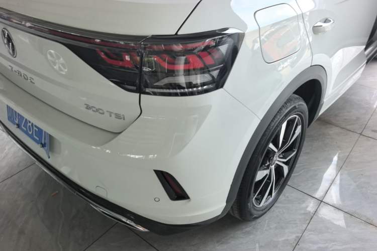 Used Volkswagen T-ROC 2025 300TSI DSG Two-Wheel Drive Chen Guang Edition Right Rear Taillight