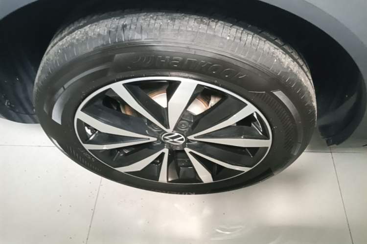 Used Volkswagen T-ROC 2025 280TSI DSG Two-Wheel Drive Time Edition Right Rear Wheel Hub