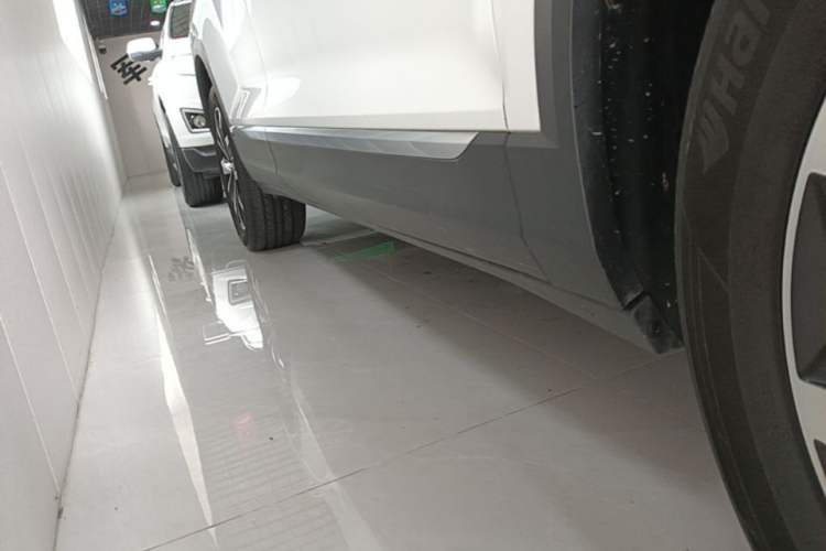 Used Volkswagen T-ROC 2025 280TSI DSG Two-Wheel Drive Time Edition Right Side Sill