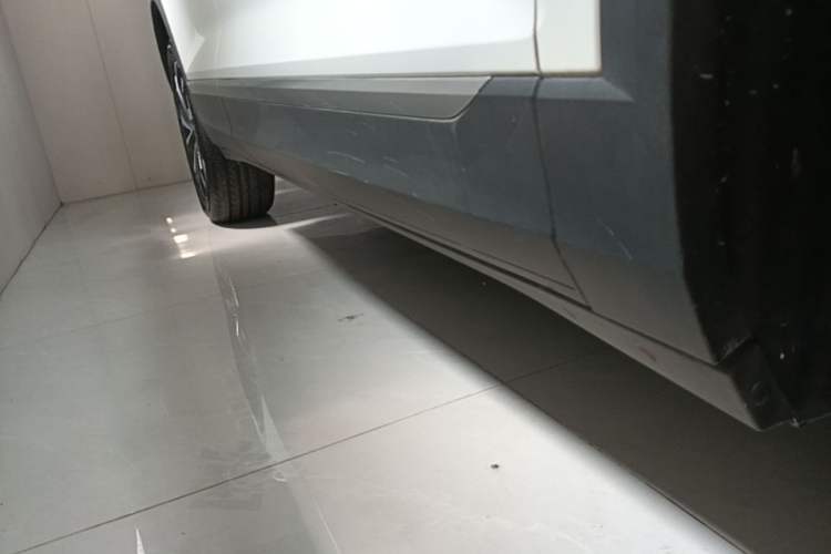 Used Volkswagen T-ROC 2025 280TSI DSG Two-Wheel Drive Time Edition Right Side Sill