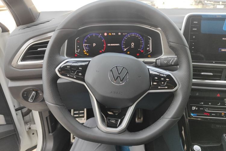 Used Volkswagen T-ROC 2025 300TSI DSG Two-Wheel Drive Chen Guang Edition Steering Wheel