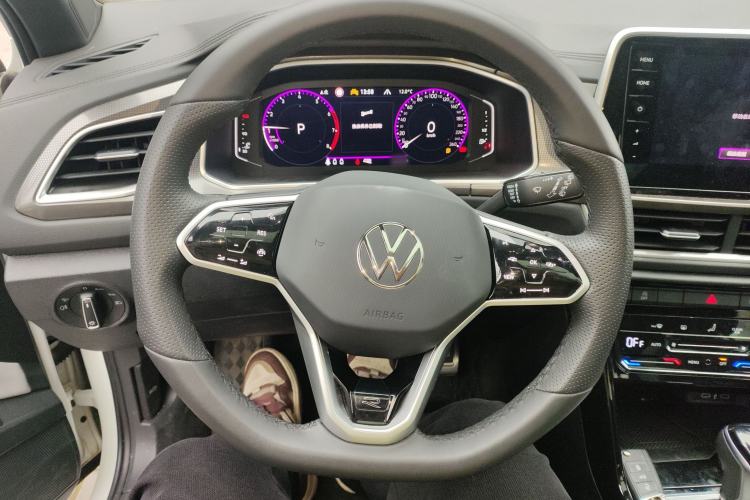 Used Volkswagen T-ROC 2025 300TSI DSG Two-Wheel Drive Chen Guang Edition Steering Wheel