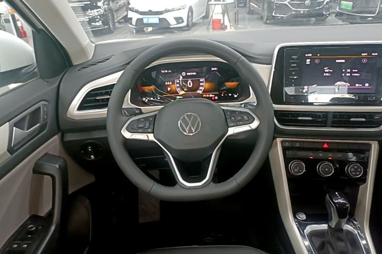 Used Volkswagen T-ROC 2025 Facelift Model 2 280TSI DSG Two-Wheel Drive Shiguang Edition Steering Wheel