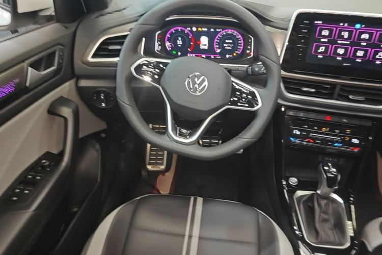 Used Volkswagen T-ROC 2025 Facelifted 300TSI DSG Two-Wheel-Drive Chen Guang Edition Steering Wheel